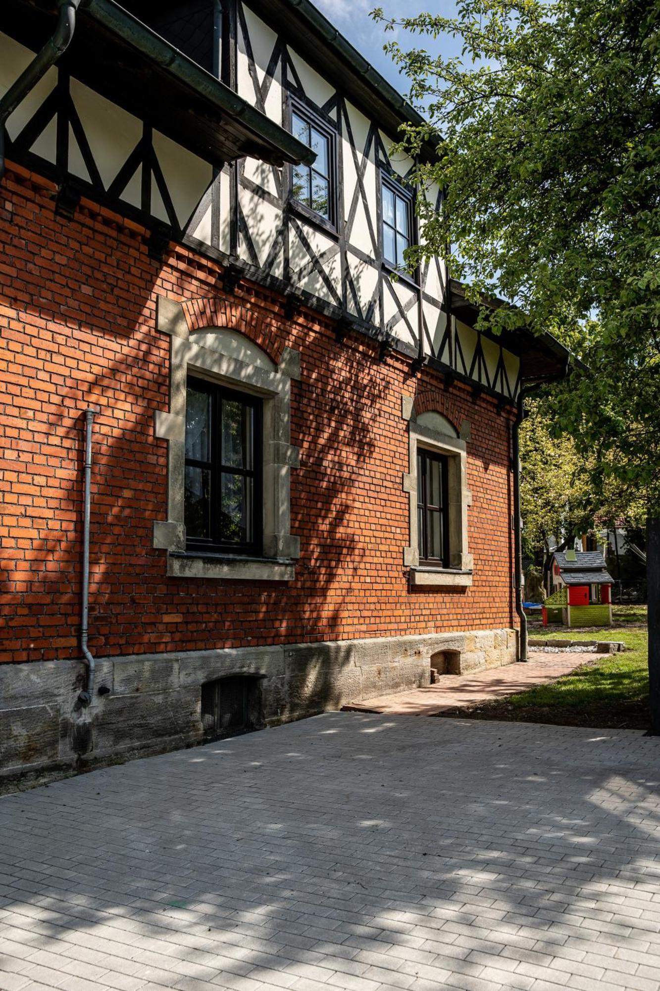 Alte Schule Spittelstein 1Og Rechts Apartment Rödental Екстериор снимка