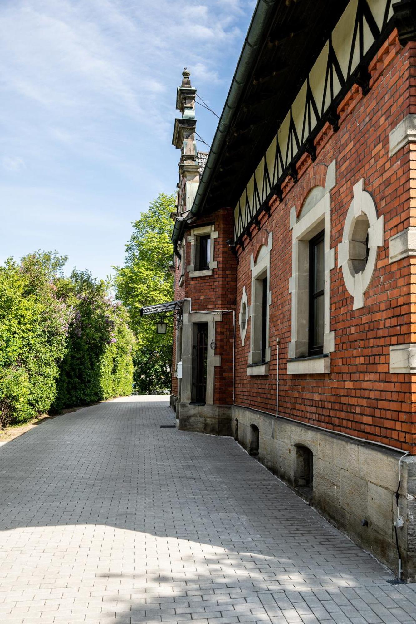 Alte Schule Spittelstein 1Og Rechts Apartment Rödental Екстериор снимка